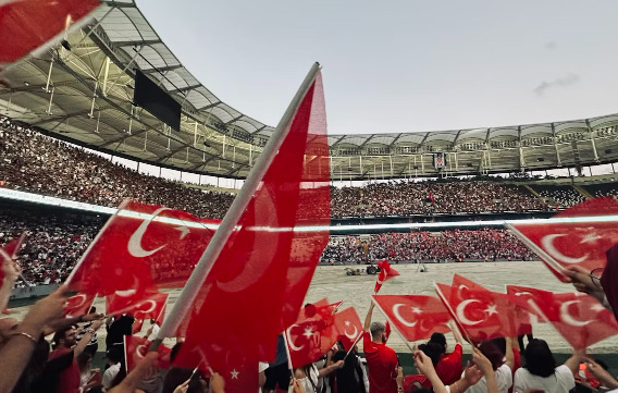 Trénink venku s grácií Tipy pro ženy fanoušky Galatasaray
